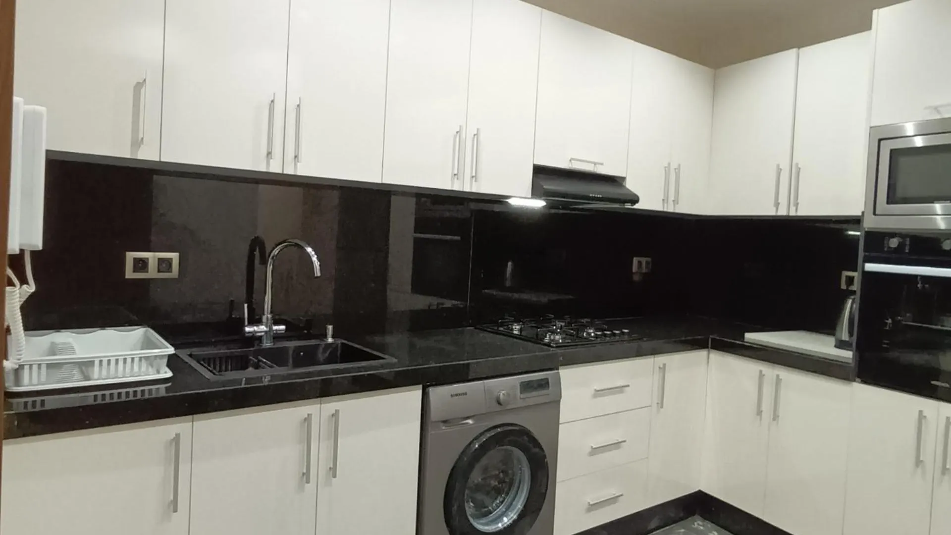 Modern 2-Bedroom Family Flat In Central Marrakech Marrakesh Apartment